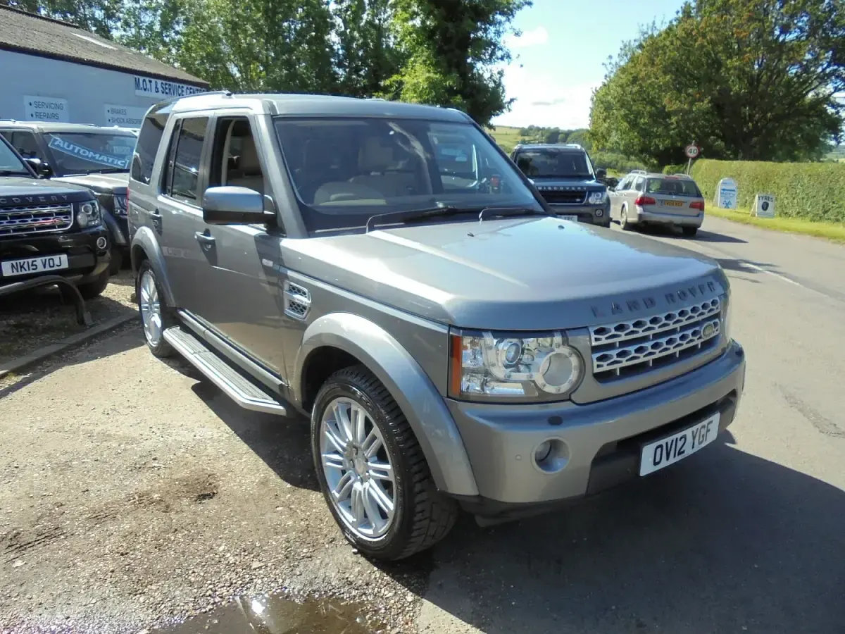 Used Land Rover Discovery HSE 255 HP (187 kW) 2012 Grey SUV