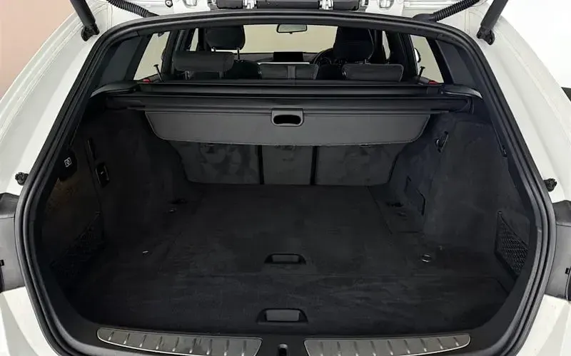 Used BMW 320 M Sport 190 HP (139 kW) 2018 White Estate