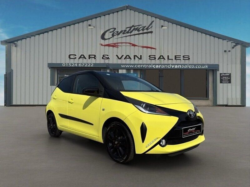 Yellow Used 2016 Toyota Aygo X-cite Hatchback | £8,000 (Fair price) - Image 1/4