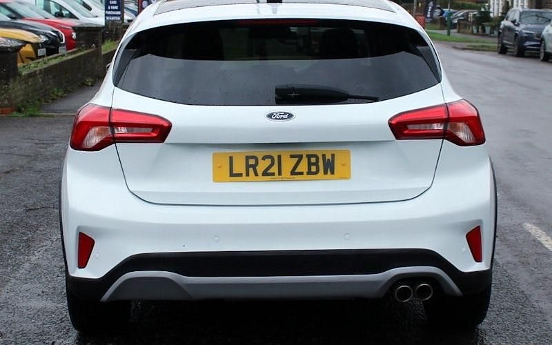 Used Ford Focus Active X 120 HP (88 kW) 2020 White Hatchback