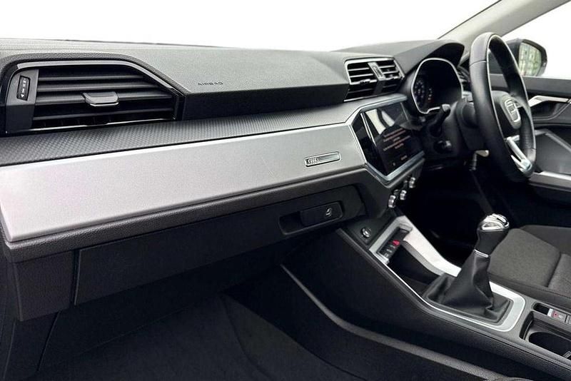 Used Audi Q3 Sport 147 HP (108 kW) 2022 Grey SUV