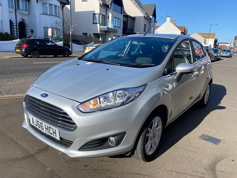 Used Ford Fiesta Zetec 2017 Silver Hatchback