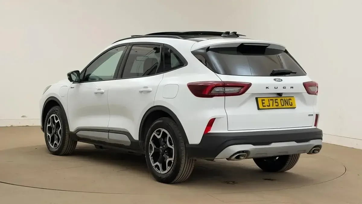 Usado Ford Kuga Active 243 HP (178 kW) 2025 Branco SUV