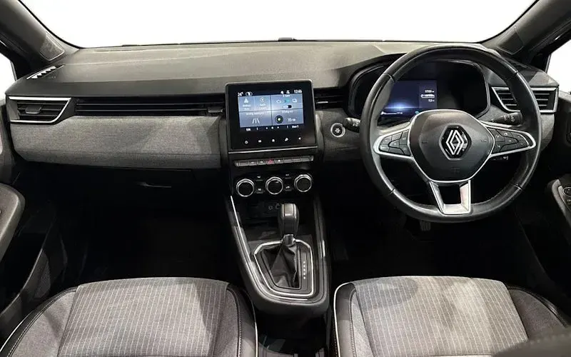 Used Renault Clio Techno 145 HP (106 kW) 2023 Black Hatchback