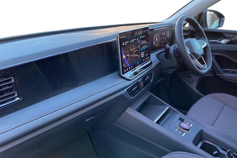 New VW Tiguan Match 150 HP (110 kW) 2025 Cipressino green SUV