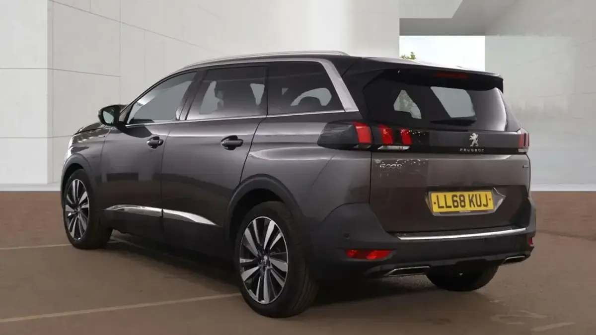 Used Peugeot 5008 Premium 130 HP (95 kW) 2018 Grey SUV