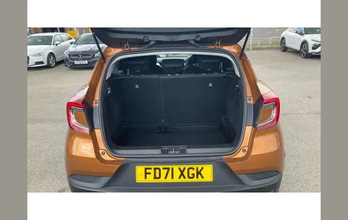 Used Renault Captur LIMITED 91 HP (66 kW) 2022 Other SUV