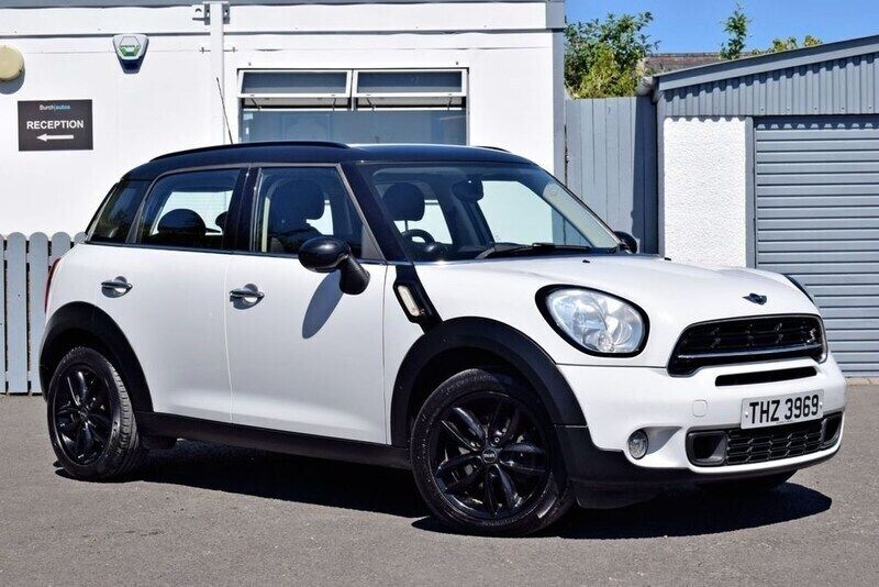 White Used 2015 Mini Cooper SD Countryman SUV | £6,995 (A bit pricey) - Image 1/4