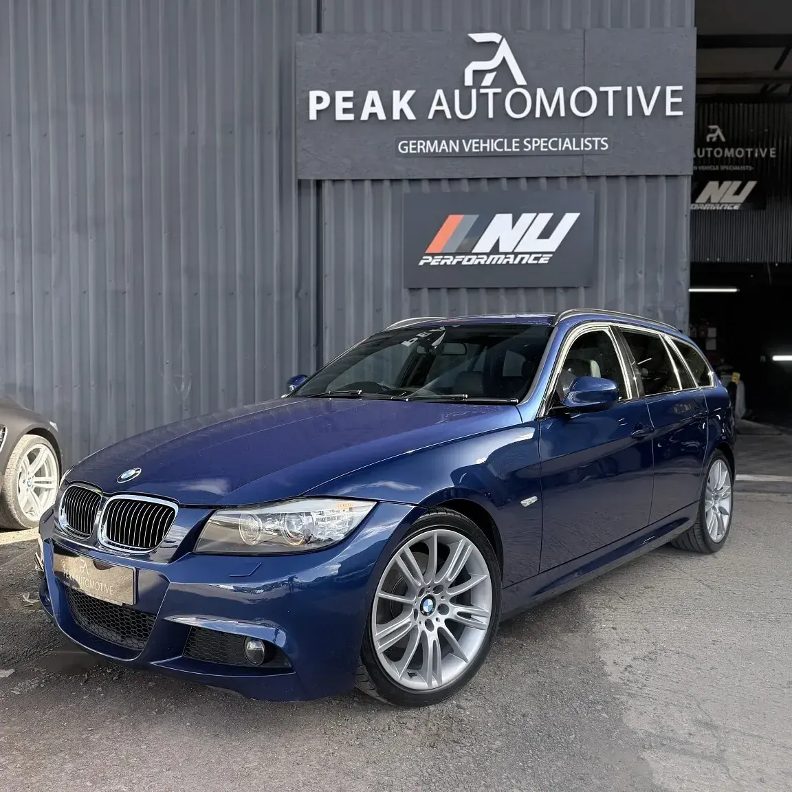 Used BMW 320 Sport Line 2011 Blue Estate