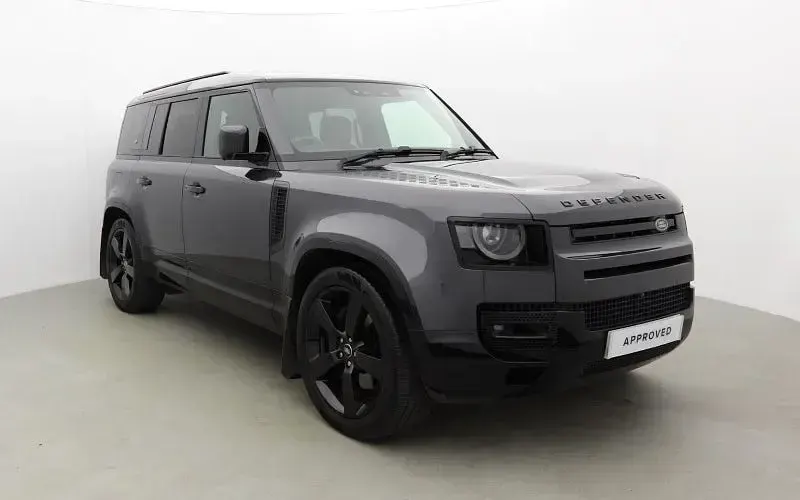 Second-hand Land Rover Defender HSE Dynamic 404 CP (297 kW) 2023 SUV
