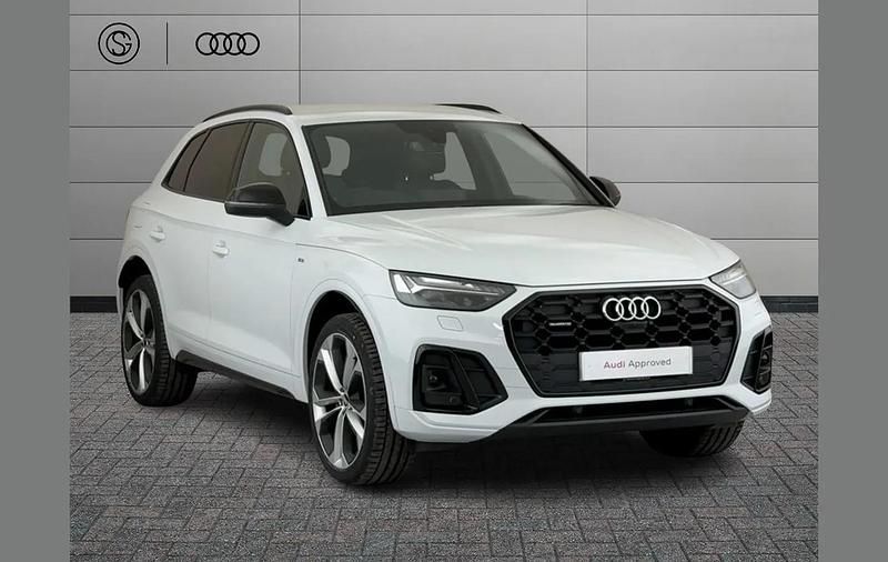 White Used 2022 Audi Q5 Comfort SUV | £34,991 (Fair price) - Image 1/4