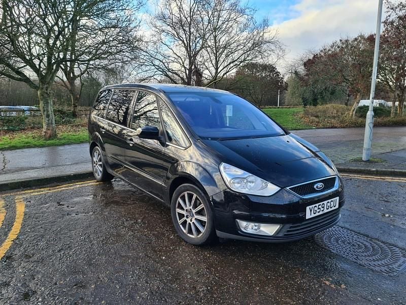 Usado Ford Galaxy Ghia 140 HP (102 kW) 2009 Preto Monovolume