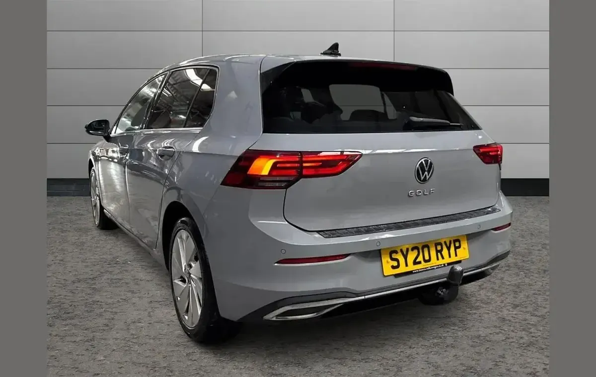 Used VW Golf VIII Style 147 HP (108 kW) 2020 Grey Hatchback