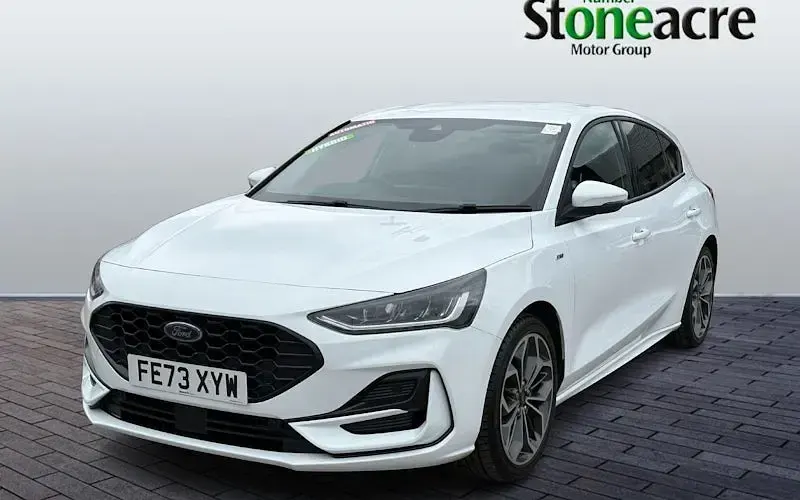 Used Ford Focus ST-Line X 153 HP (112 kW) 2023 White Hatchback