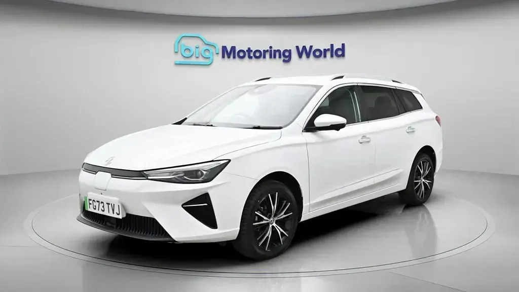 Begagnad MG MG5 EV Trophy 114 kW (156 HK) 2024 Vit Kombi