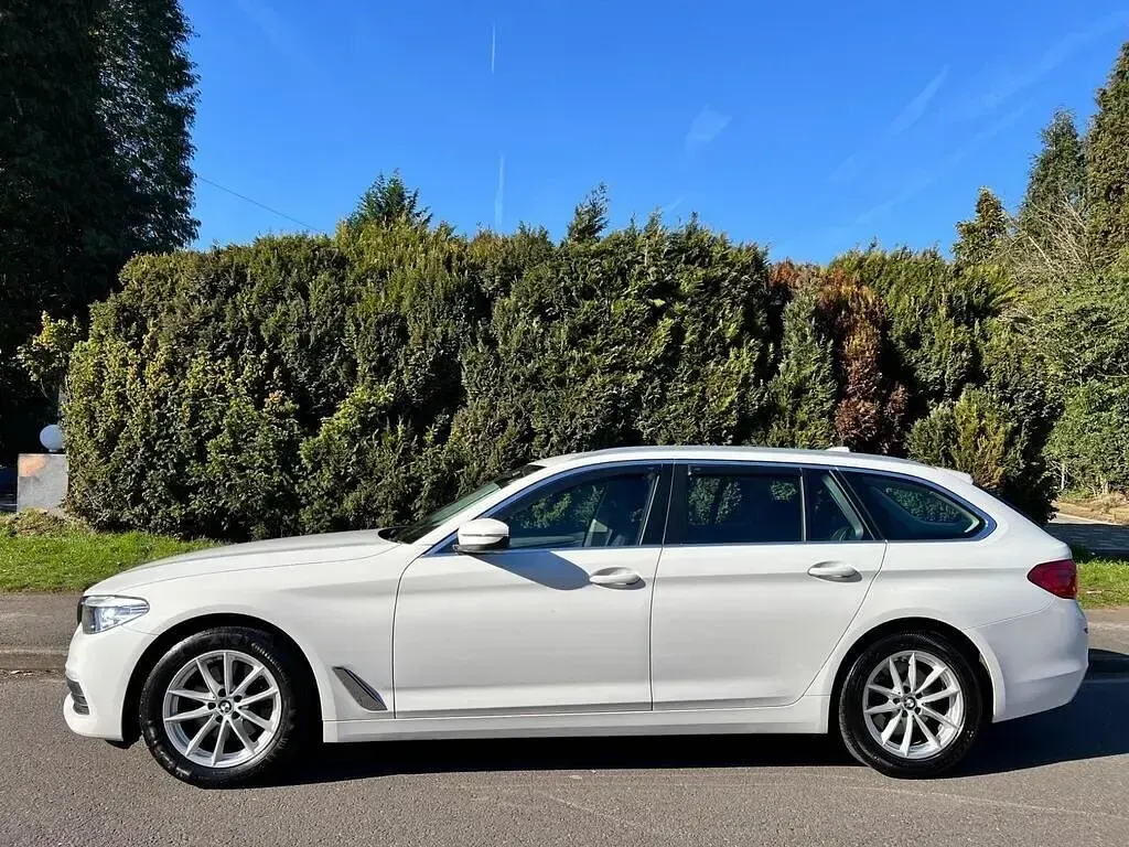 Used BMW 520 Comfort Edition 190 HP (139 kW) 2018 White Estate