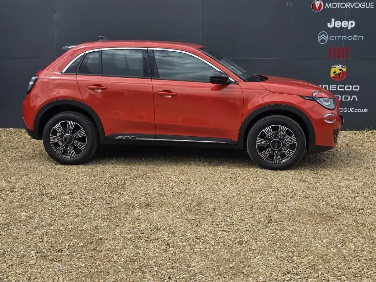 New Fiat 600 S 99 HP (72 kW) 2025 SUV