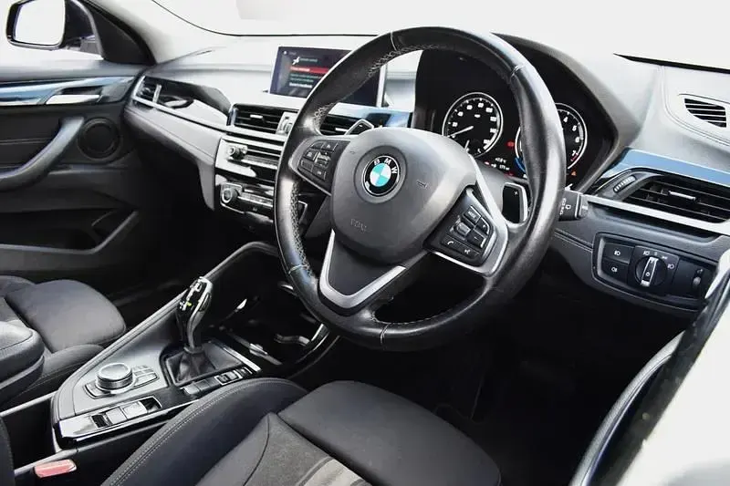 Second-hand BMW X2 Sport Line 192 CP (141 kW) 2020 Negru SUV