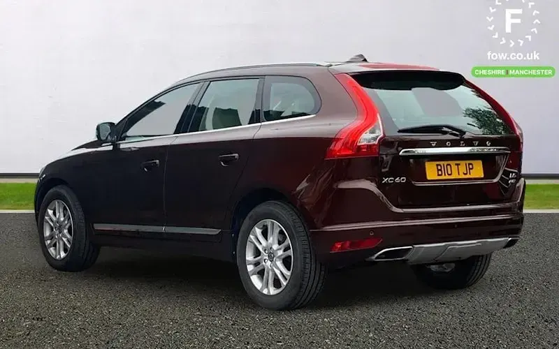 Usado Volvo XC60 SE Lux 220 HP (161 kW) 2016 Castanho SUV