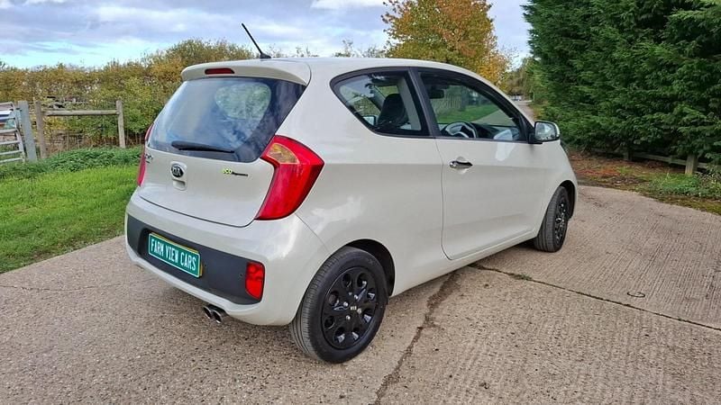 Used Kia Picanto 2011 Beige Hatchback