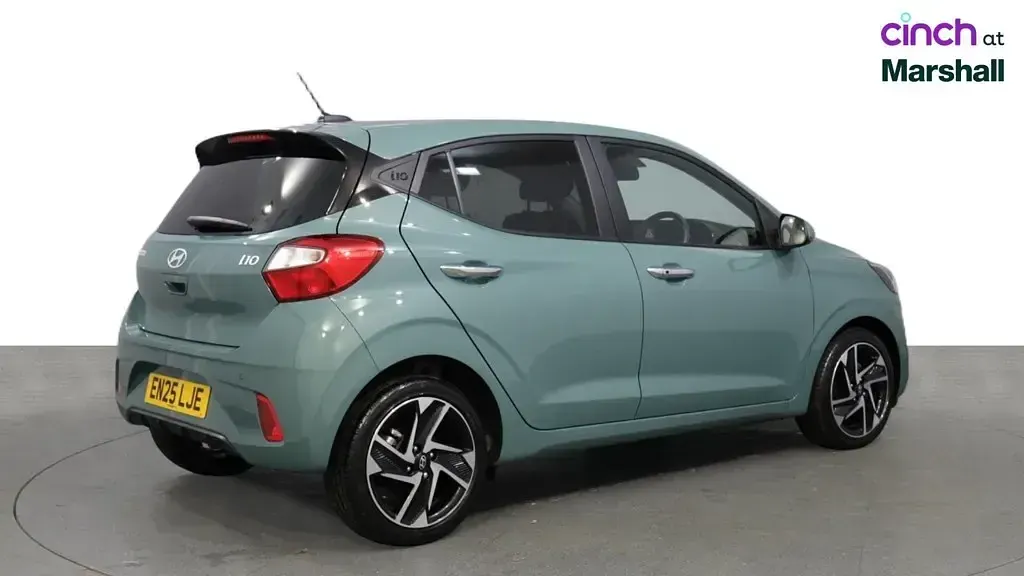 Used Hyundai i10 Premium 2025 Green Hatchback