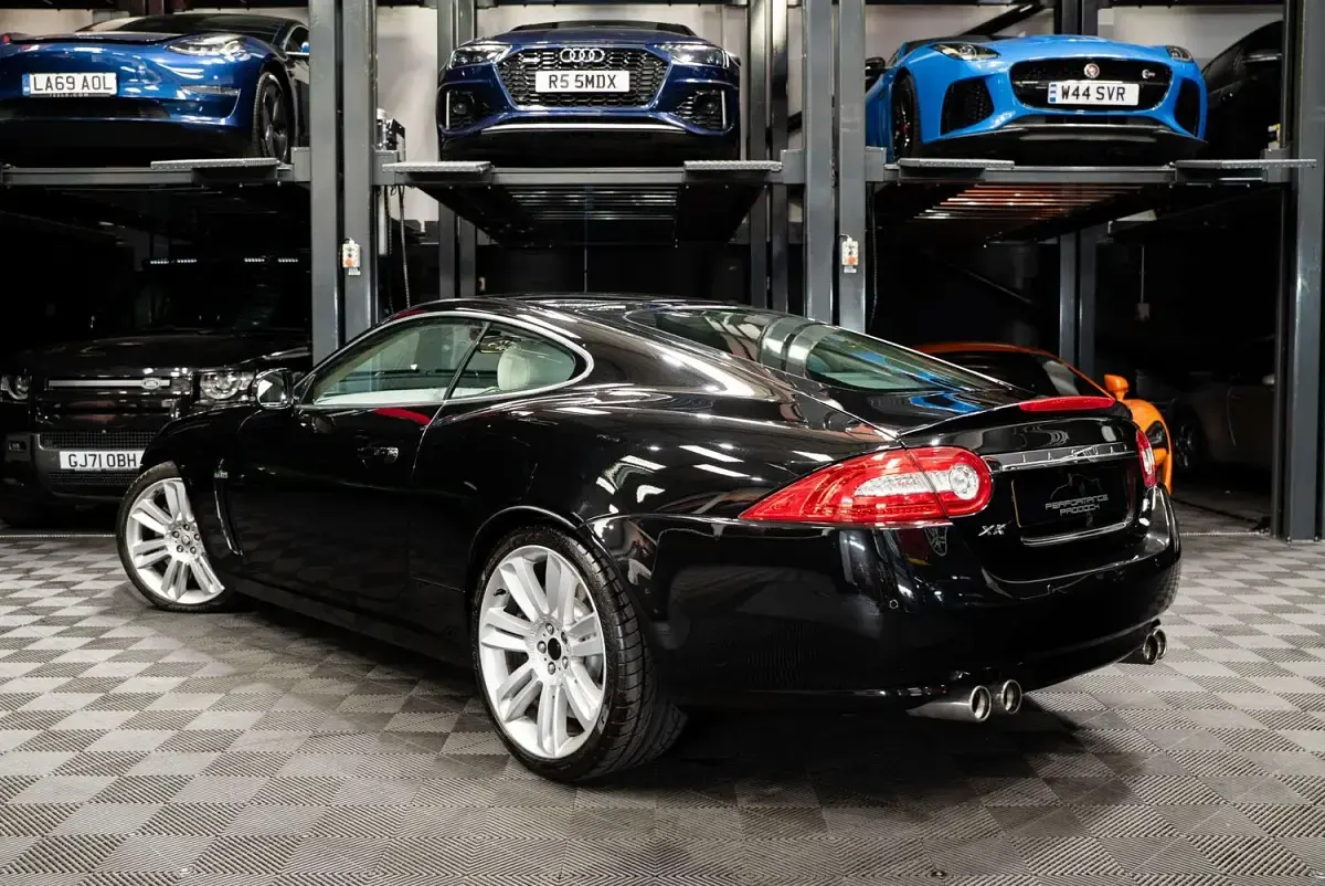 Used Jaguar XKR 510 HP (375 kW) 2010 Black Coupe