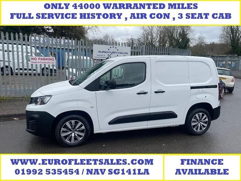 Used Peugeot Partner 2019 White MPV