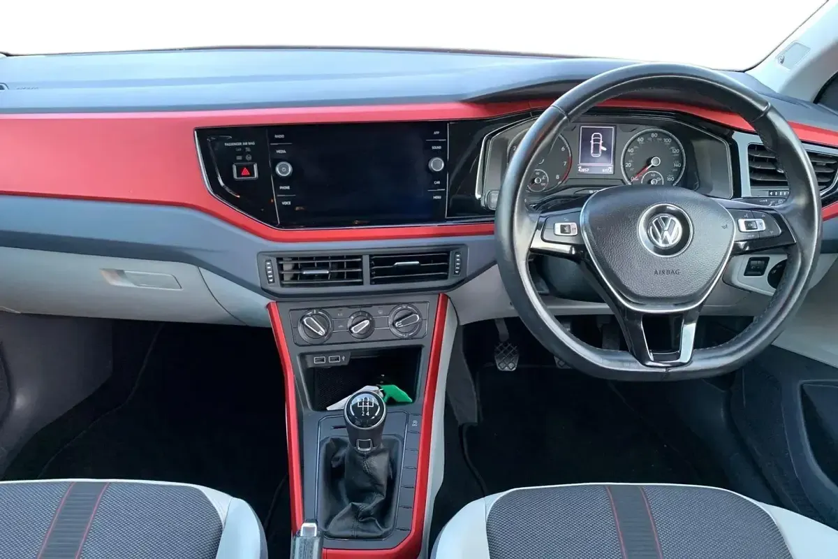 Używany VW Polo Beats 2019 Czerwony Hatchback