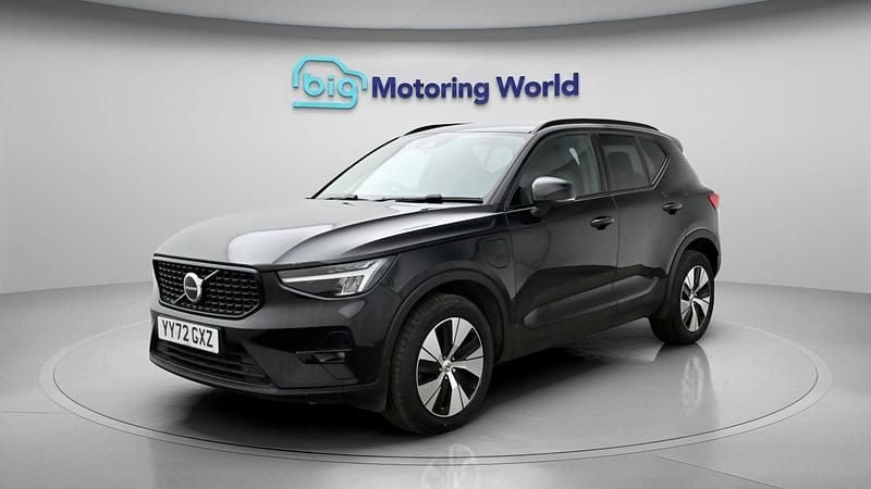 Used Volvo XC40 Plus 211 HP (155 kW) 2022 Black SUV