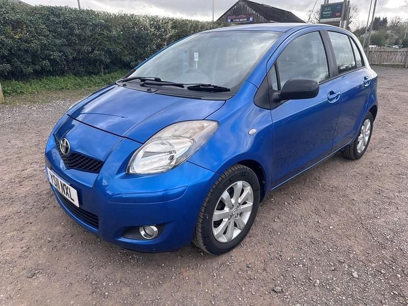 Used Toyota Yaris 2011 Blue Hatchback