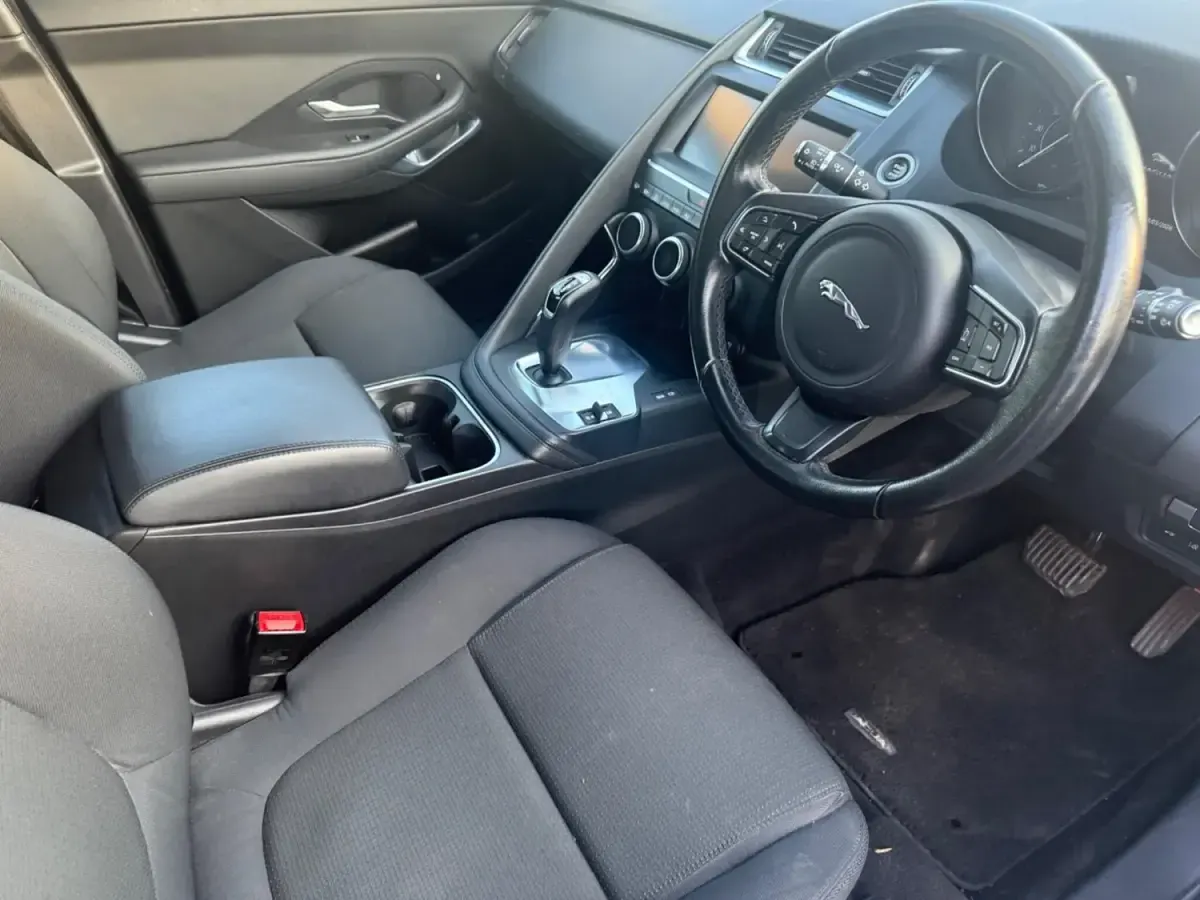 Używany Jaguar E-Pace S 2018 Biały SUV