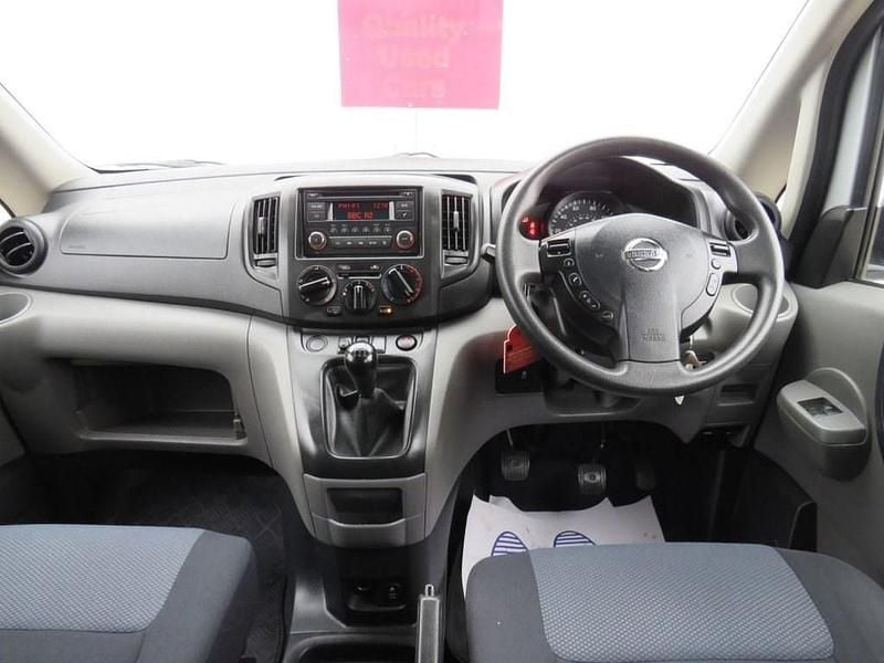 Used Nissan NV200 Acenta 90 HP (66 kW) 2018 Silver MPV