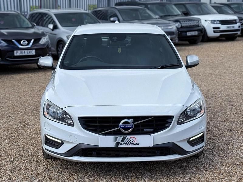 Used Volvo S60 R-Design 181 HP (133 kW) 2014 White Sedan