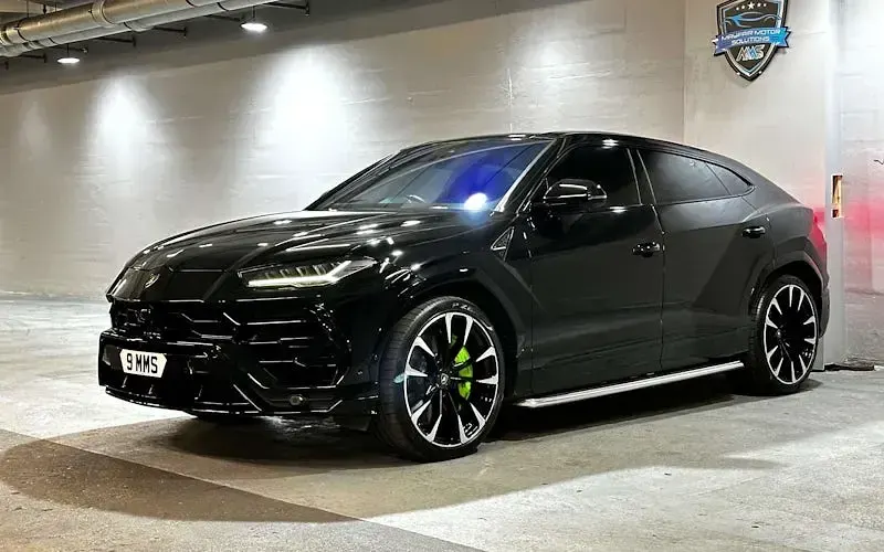 Used Lamborghini Urus 666 HP (489 kW) 2021 Black SUV
