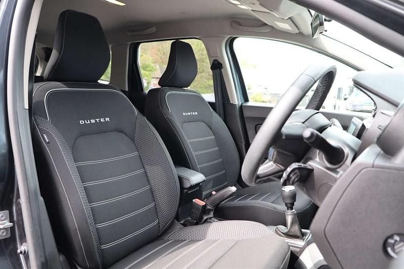 Used Dacia Duster Prestige 90 HP (66 kW) 2022 Grey SUV
