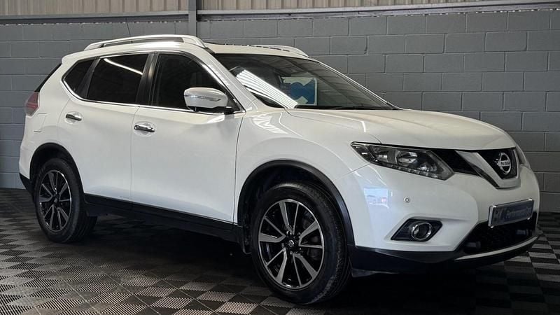 Used Nissan X-Trail N-Vision 130 HP (95 kW) 2017 White SUV