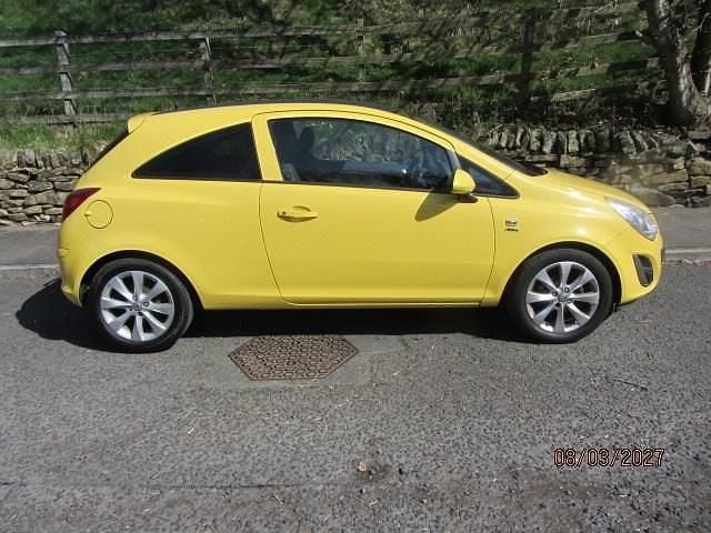 Used Vauxhall Corsa Active 2012 Yellow Hatchback