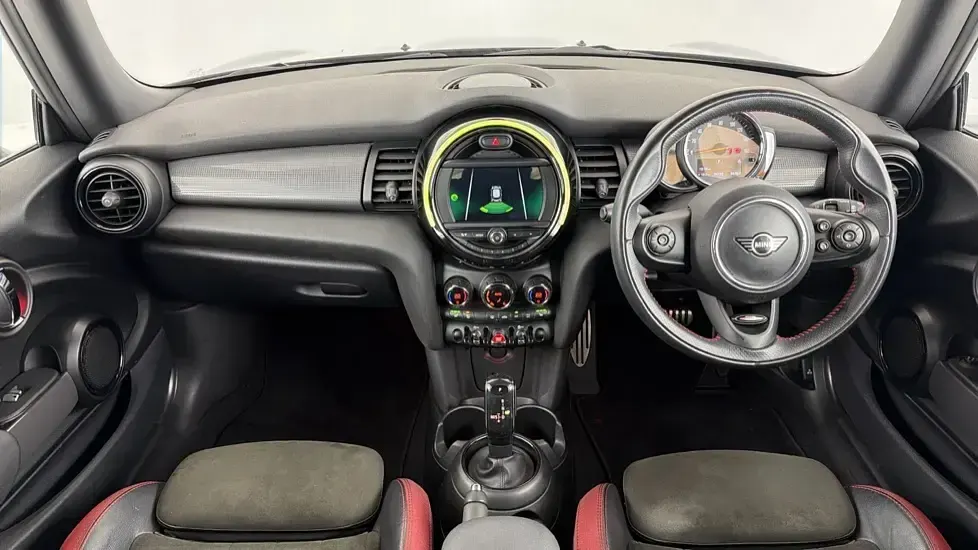 Used Mini Cooper Sport 134 HP (98 kW) 2019 Black Hatchback