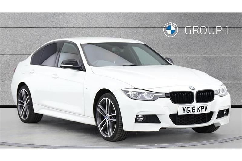 Alpine white Used 2018 BMW 320 M Sport Sedan | £17,950 (Fair price) - Image 1/4