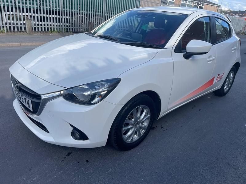 Used Mazda 2 Edition 2016 White Hatchback