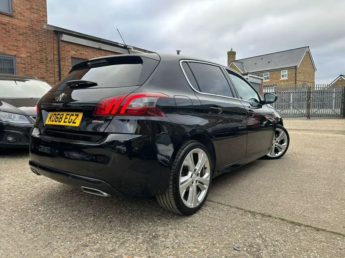 Used Peugeot 308 GT-line 130 HP (95 kW) 2018 Black Hatchback