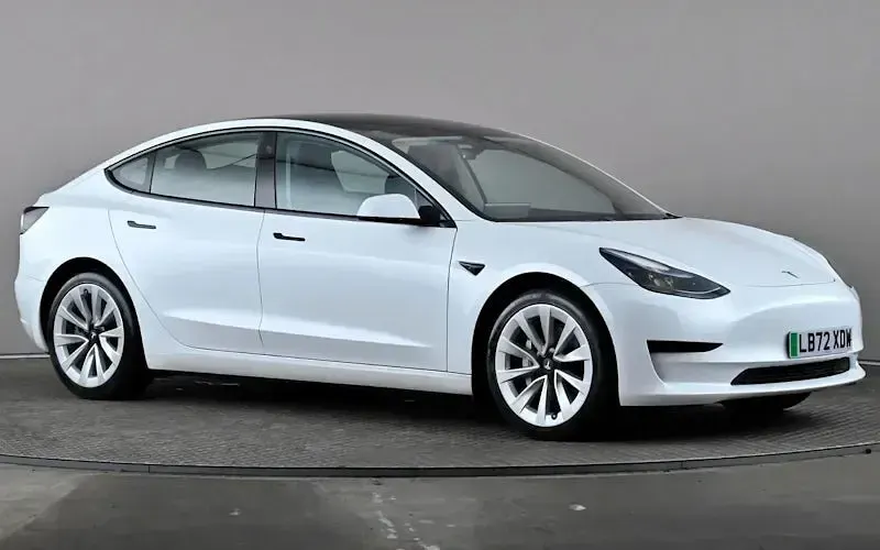 Used Tesla Model 3 Standard Range 180 kW (245 HP) 2023 Sedan