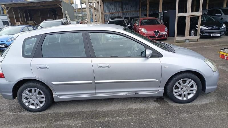 Used Honda Civic SE 2004 Silver Hatchback