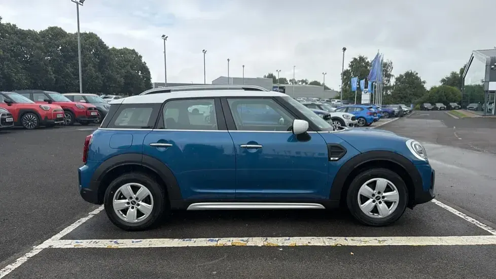 Used Mini Cooper Countryman Classic 134 HP (98 kW) 2021 Blue SUV