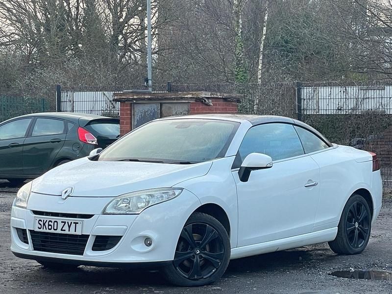 Used Renault Mégane Cabriolet Dynamique 2011 White Cabriolet