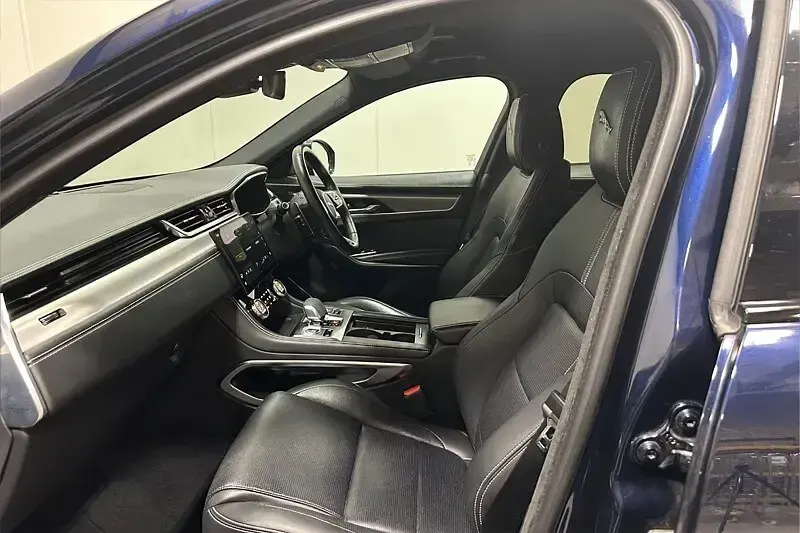 Used Jaguar F-Pace R-Dynamic 160 HP (117 kW) 2022 Blue SUV
