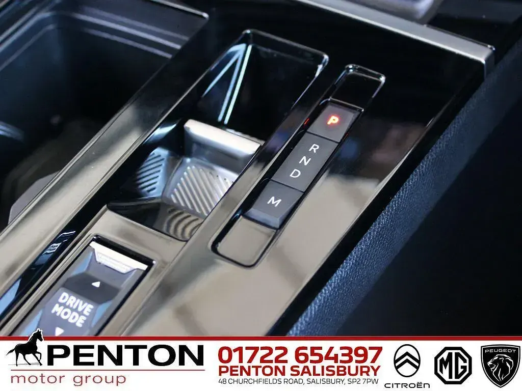 Used Vauxhall Astra S 130 HP (95 kW) 2023 Black Hatchback