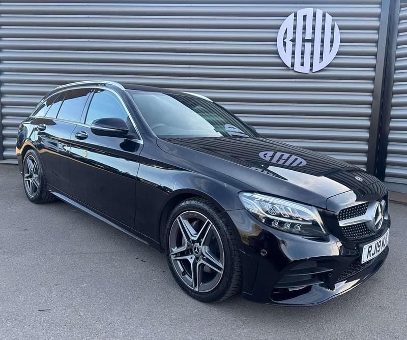 Black Used 2019 Mercedes C200 AMG line Estate | £13,800 (Good price) - Image 1/4
