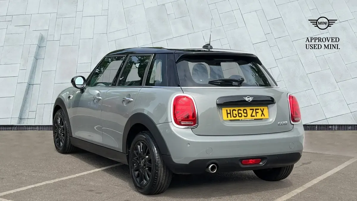 Used Mini Cooper Classic 134 HP (98 kW) 2020 Grey Hatchback