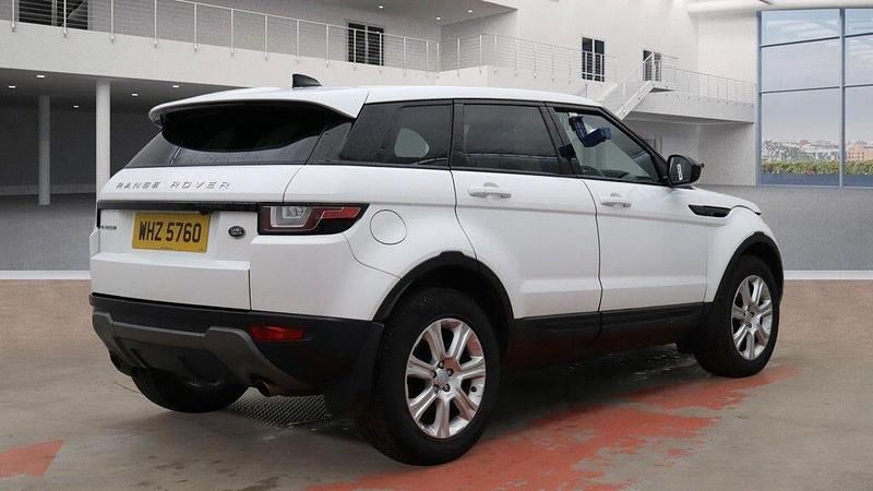 Used Land Rover Range Rover evoque SE 2019 White SUV